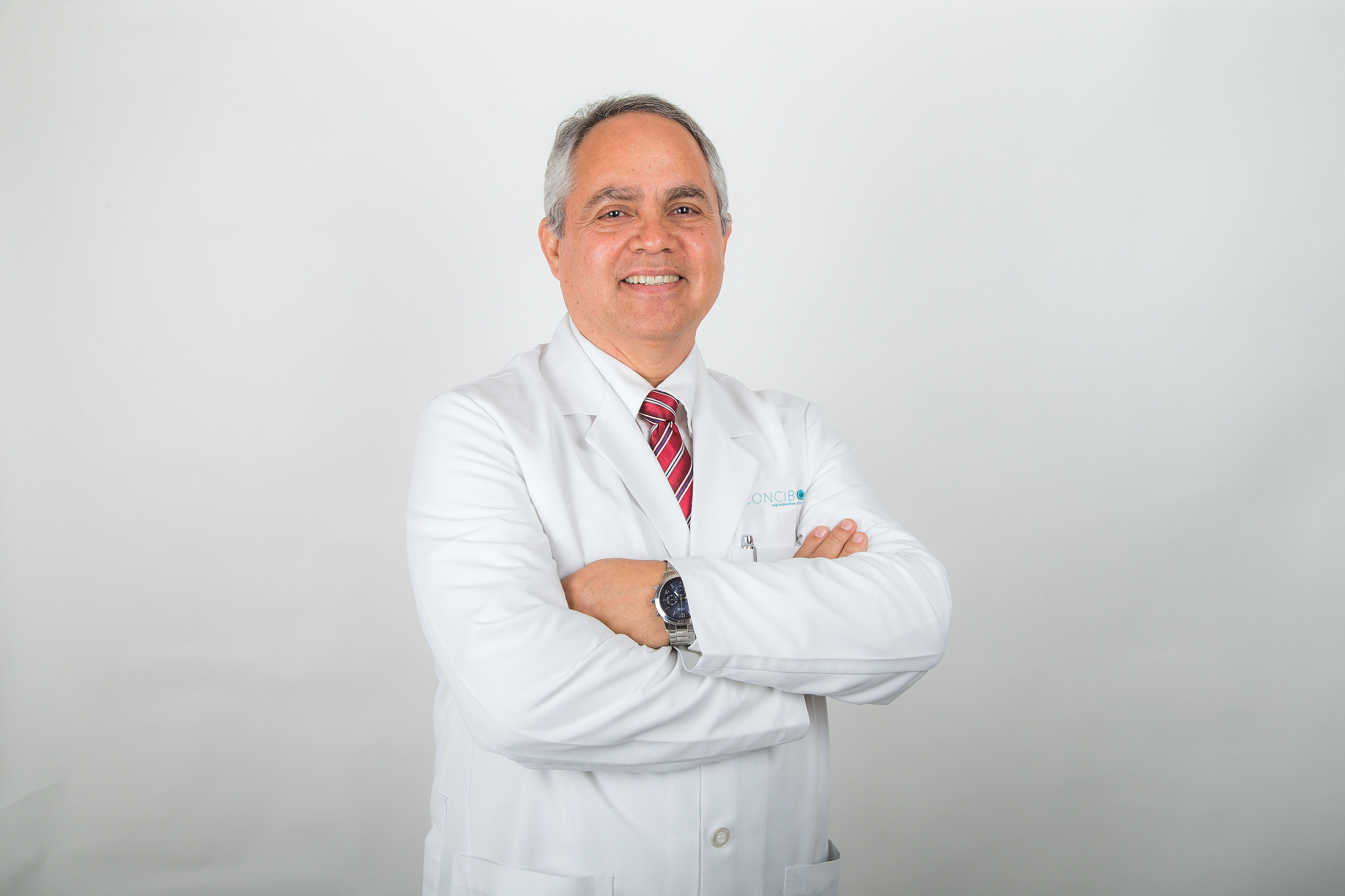 Dr. Oscar Valle Virgen,
